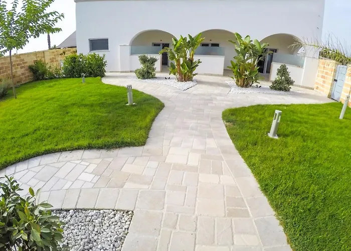 לינה וארוחת בוקר Samana Superior 4*