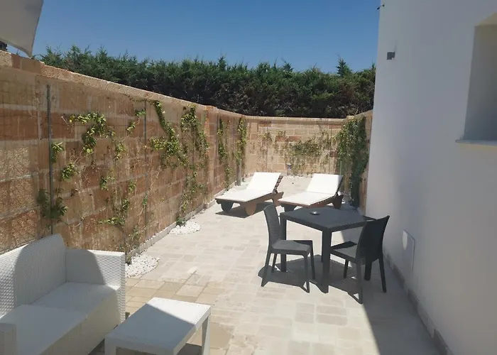 לינה וארוחת בוקר Samana Superior 4*